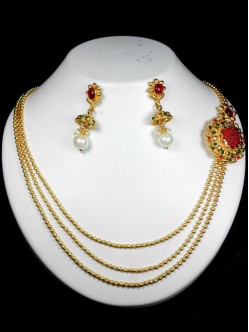 Exclusive Polki Set